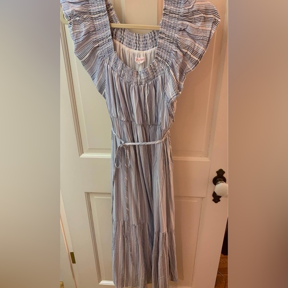 ingrid & isabel maternity and nursing dress - Picture 4 of 4